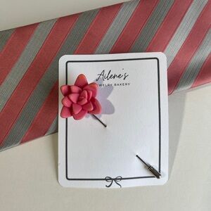 Succulent Lapel pin -peach
